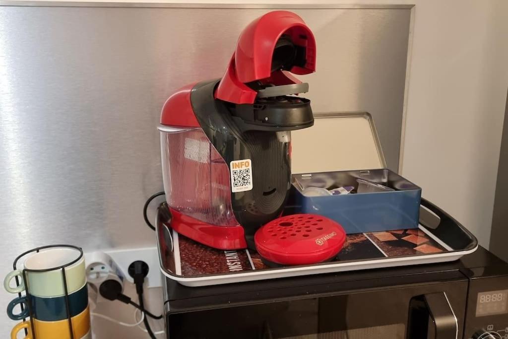 Belle Maison Climatisee Renovee Pac-Man Entre Collegues, Amis, Famille - Barbecue - Netflix - Prime - Baby Foot 50Cts Saint-Seurin-sur-l'Isle المظهر الخارجي الصورة