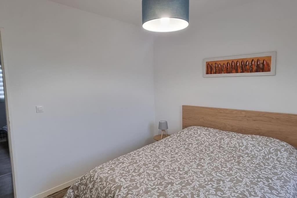 Belle Maison Climatisee Renovee Pac-Man Entre Collegues, Amis, Famille - Barbecue - Netflix - Prime - Baby Foot 50Cts Saint-Seurin-sur-l'Isle المظهر الخارجي الصورة