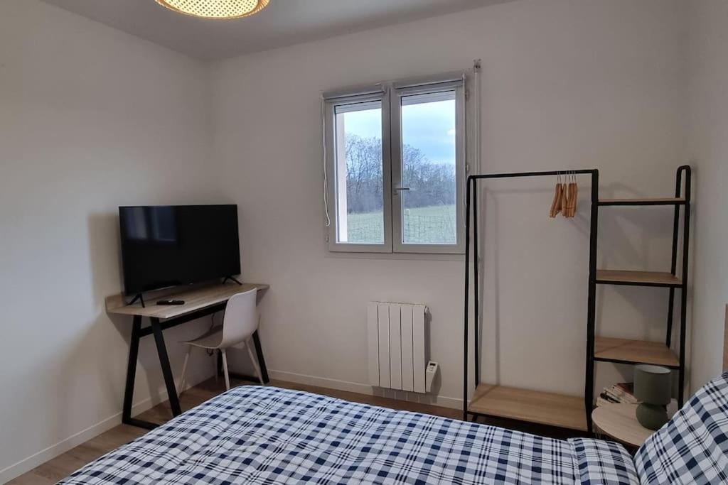Belle Maison Climatisee Renovee Pac-Man Entre Collegues, Amis, Famille - Barbecue - Netflix - Prime - Baby Foot 50Cts Saint-Seurin-sur-l'Isle المظهر الخارجي الصورة