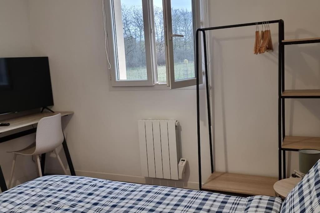 Belle Maison Climatisee Renovee Pac-Man Entre Collegues, Amis, Famille - Barbecue - Netflix - Prime - Baby Foot 50Cts Saint-Seurin-sur-l'Isle المظهر الخارجي الصورة