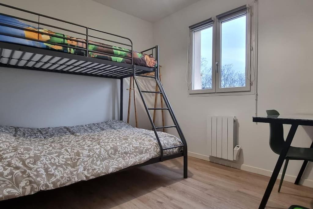 Belle Maison Climatisee Renovee Pac-Man Entre Collegues, Amis, Famille - Barbecue - Netflix - Prime - Baby Foot 50Cts Saint-Seurin-sur-l'Isle المظهر الخارجي الصورة