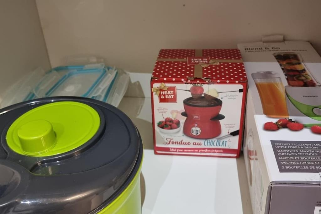Belle Maison Climatisee Renovee Pac-Man Entre Collegues, Amis, Famille - Barbecue - Netflix - Prime - Baby Foot 50Cts Saint-Seurin-sur-l'Isle المظهر الخارجي الصورة